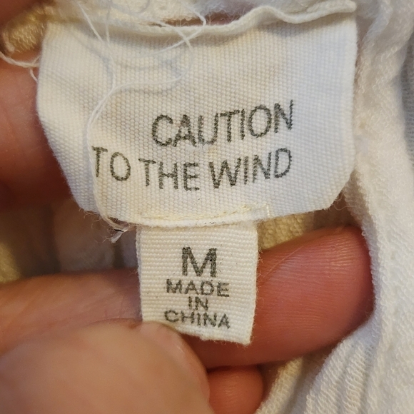 Caution To The Wind White Floral Lace Double Strap Tank Top Boho Bohemian M EUC - Picture 6 of 7